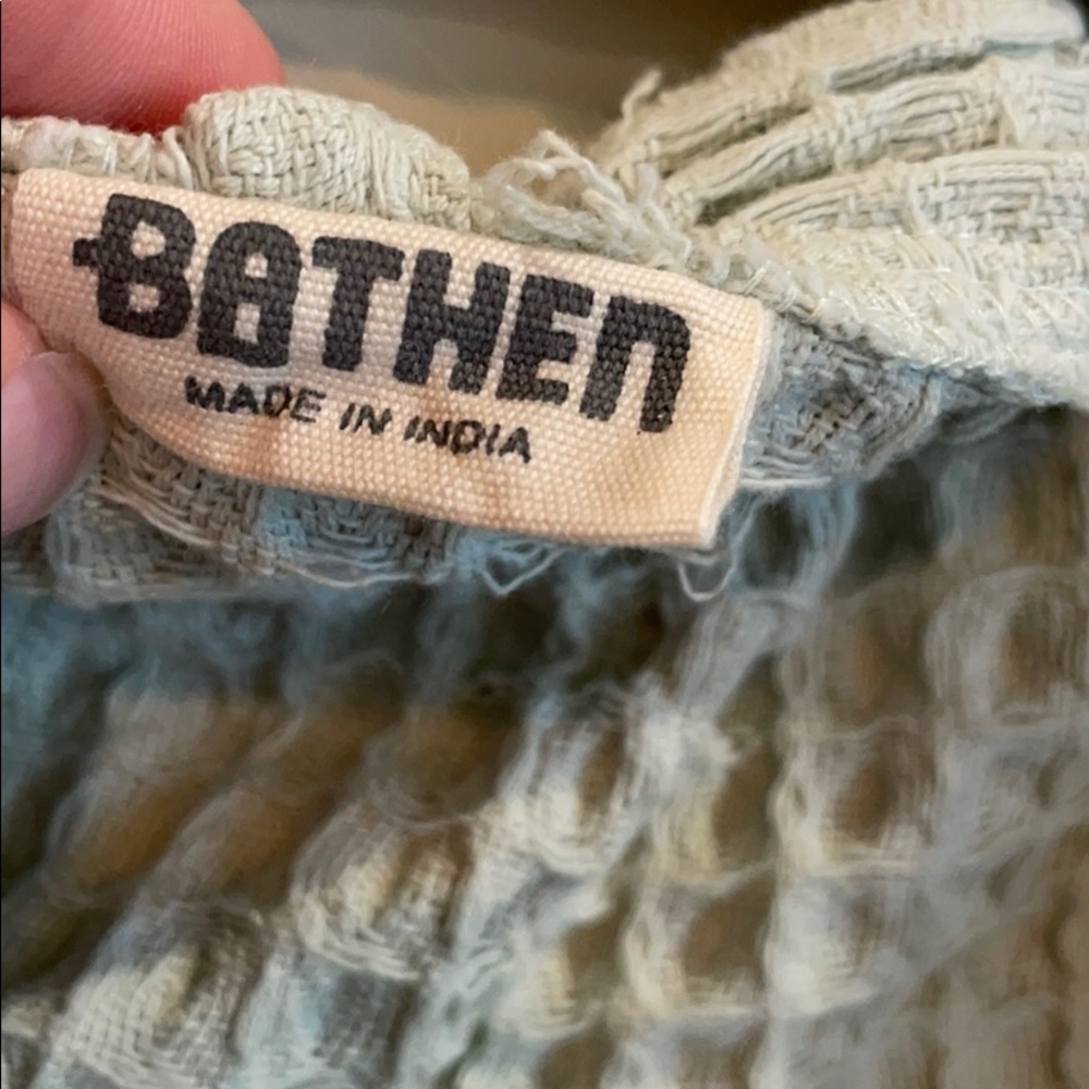 Bathen Robe - OS - Picture 3 of 4